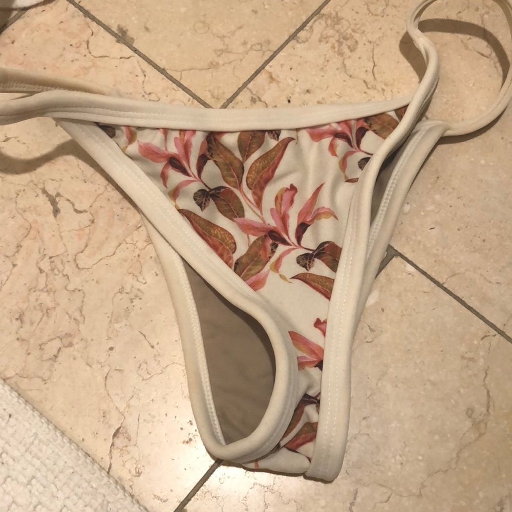 poshpua floral bikini bottom